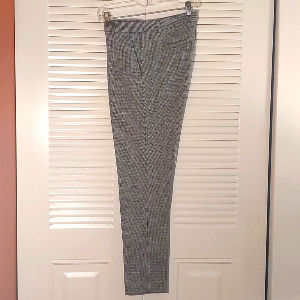 Jones NY plaid slacks, size 6